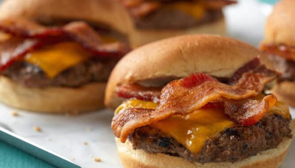 grilled-bacon-burgers