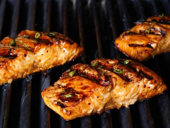 grilled-salmon-with-maple-syrup-and-soy-sauce
