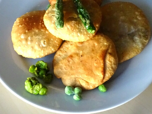 Rajasthani Muttar Kachori | Grilling Explained