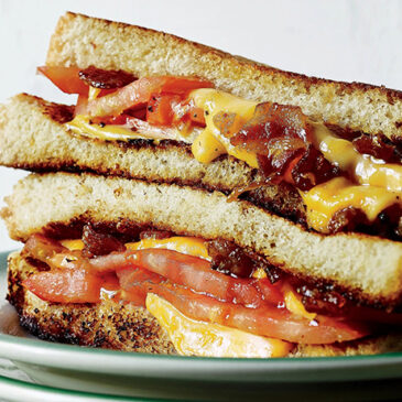 bacon-tomato-triple-cheese-grilled-cheese