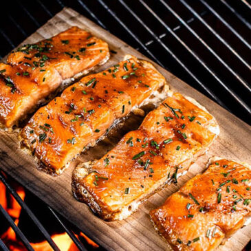 cedar-plank-grilled-salmon-recipe