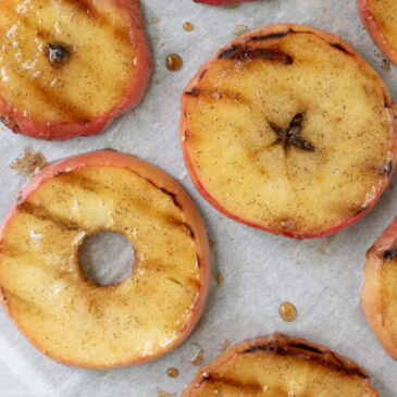 grilled-apples-with-brown-sugar-butter-glaze