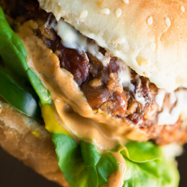 grilled-black-bean-burgers-with-chipotle-lime-aioli