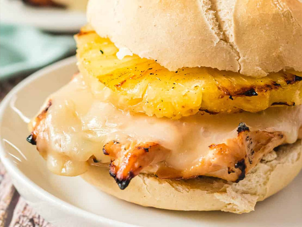 grilled-chicken-pineapple-sliders-recipe