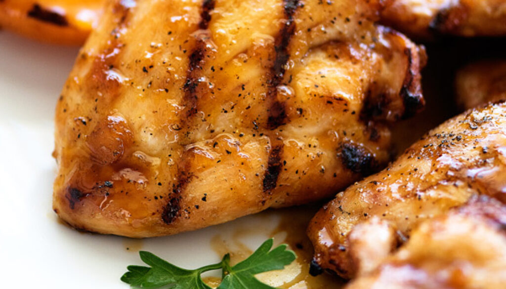 grilled-chicken-with-apricot-ginger-glaze