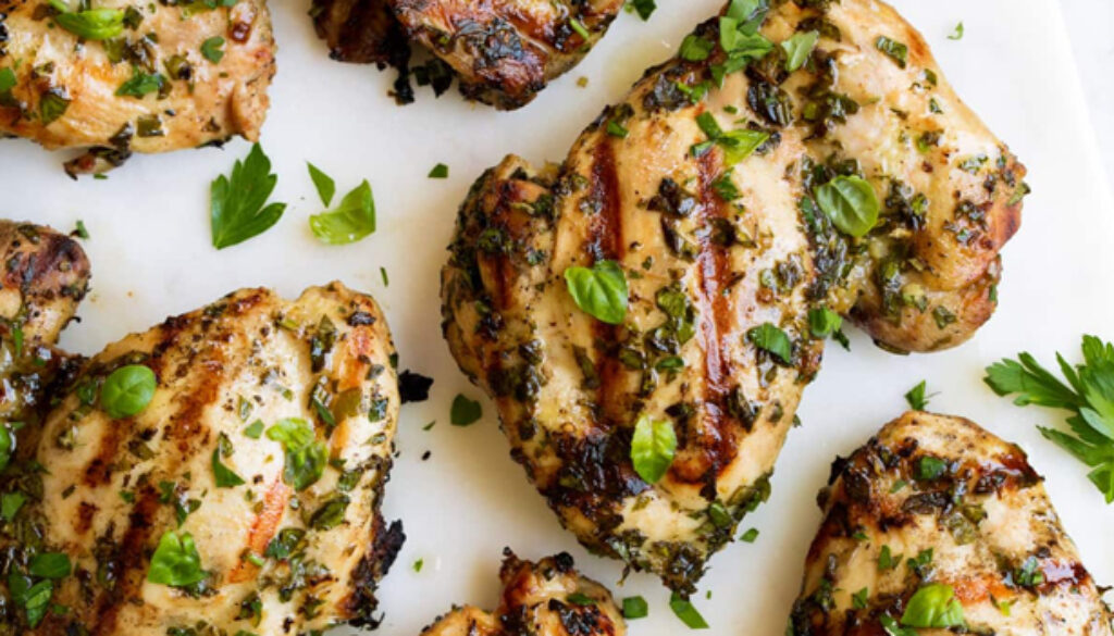 grilled-chicken-with-basil-garlic-rub