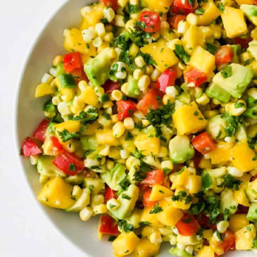 grilled-corn-with-spicy-mango-salsa