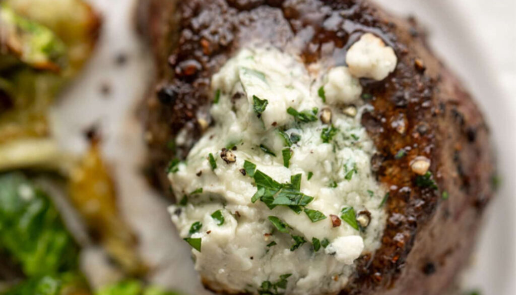 grilled-filet-mignon-with-blue-cheese-butter