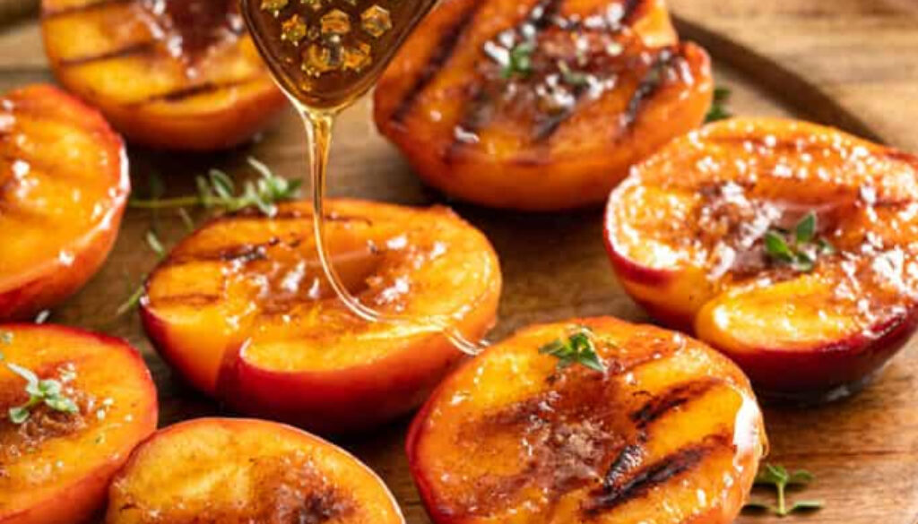 grilled-peaches-with-cinnamon-ginger-sauce