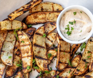 grilled-potato-wedges-with-chipotle-lime-aioli