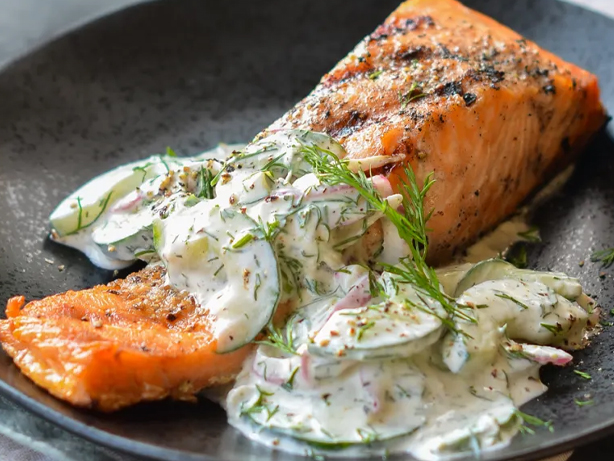 grilled-salmon-with-lemon-dill-sauce