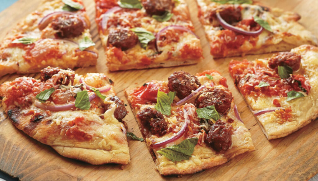 grilled-sausage-pizza