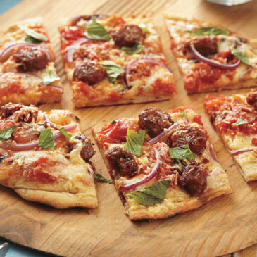 grilled-sausage-pizza