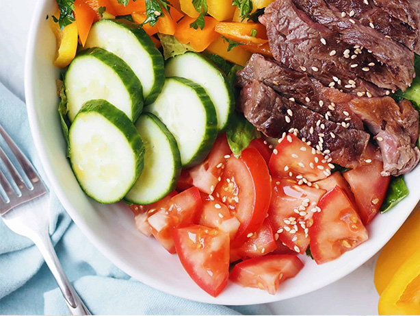 grilled-steak-salad-with-asian-dressing