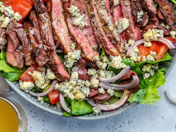 grilled-steak-salad-with-honey-thyme-vinaigrette