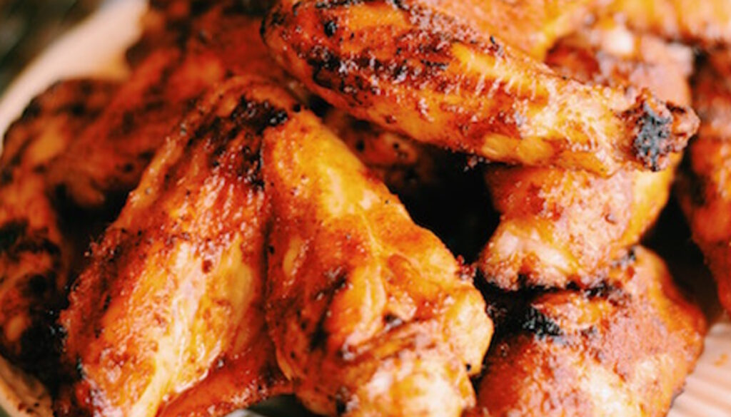 grilled-sweet-and-spicy-wings-with-garlic-paprika-rub