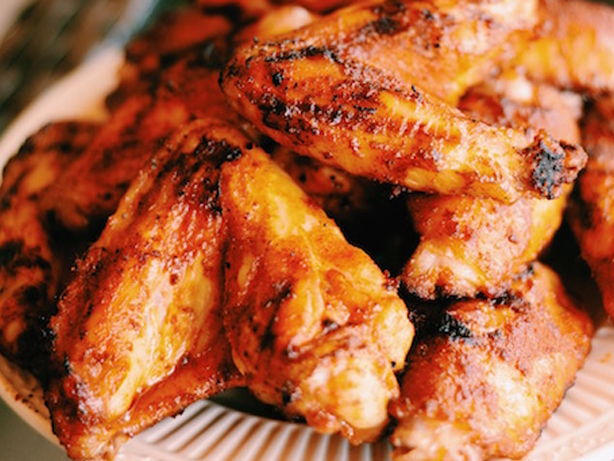 grilled-sweet-and-spicy-wings-with-garlic-paprika-rub