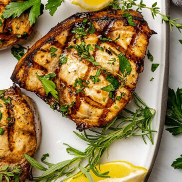 grilled-swordfish-with-basil-garlic-rub