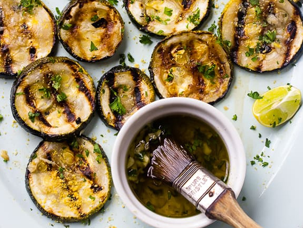 grilled-zucchini-with-lemon-garlic-sauce